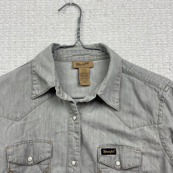 Wrangler Women’s Sz S Western Pearl Snap Gray Denim Shirt Stitching On Pocket - Picture 2 of 12